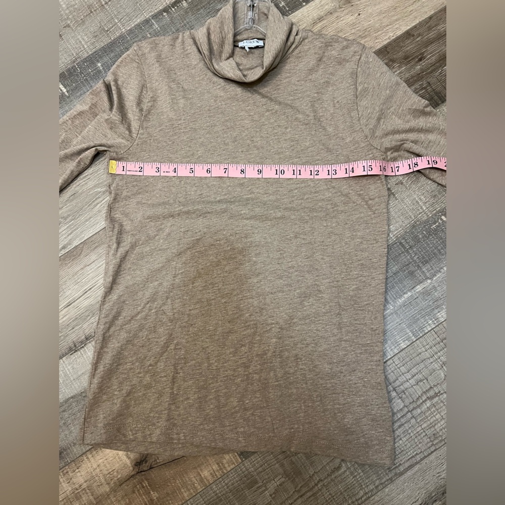 J. Crew Women's Tan Turtleneck Top very soft! Size S - Picture 3 of 5